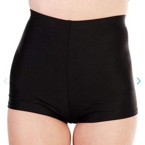 Solid high wasted shorts